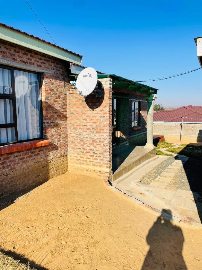 Moh Ville Guest House Maseru Exterior foto